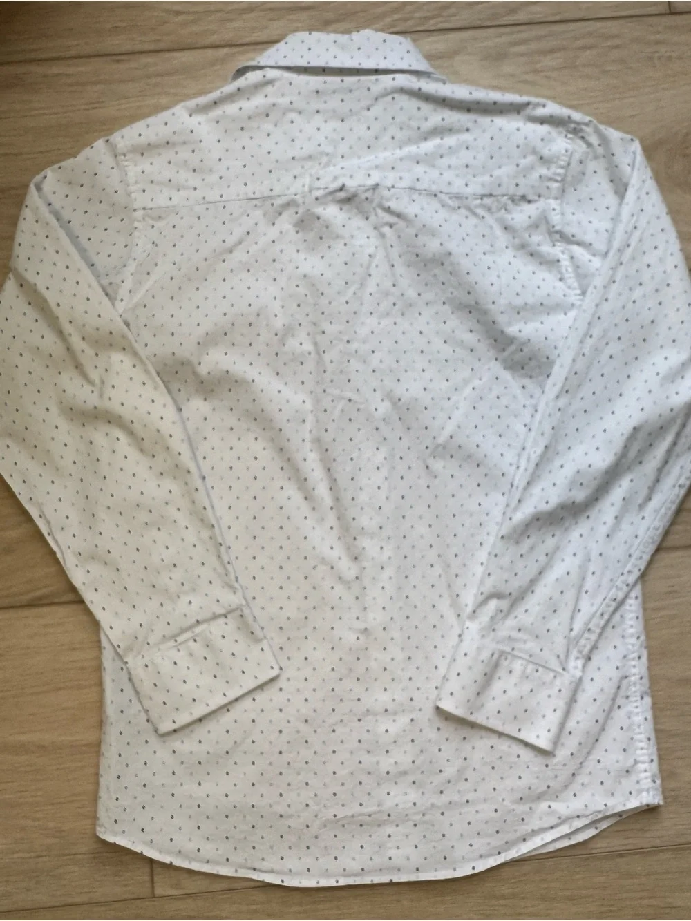 Tommy Hilfiger boys size 14 white blue long sleeve button down dress shirt